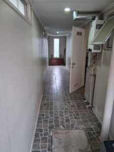Patio trasero con loja en propiedad en venta en Talca.